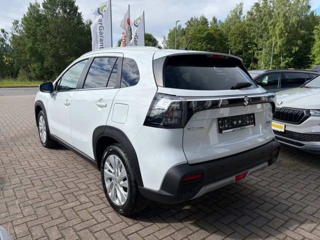 Suzuki S-Cross