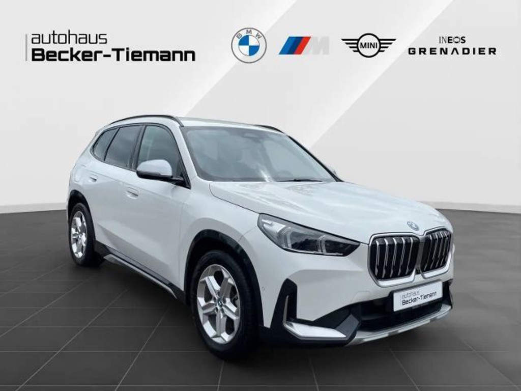BMW iX1