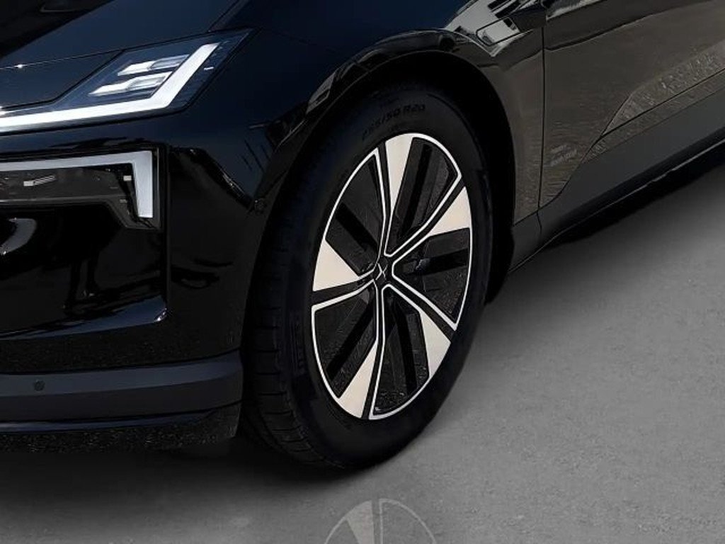 Polestar 4