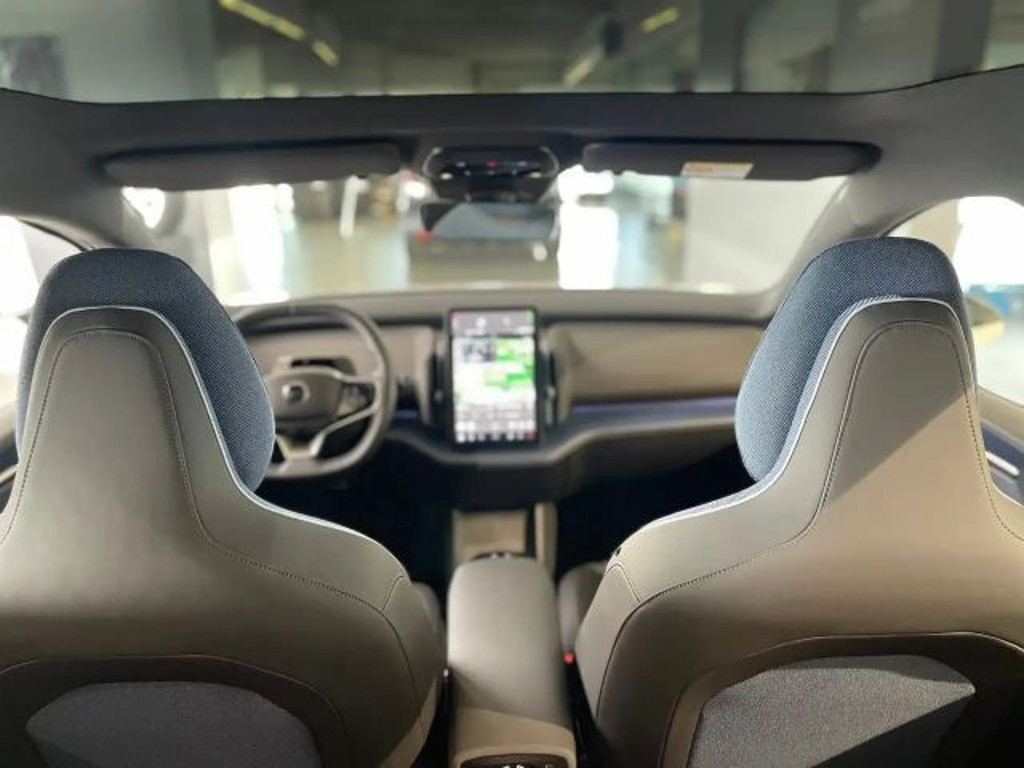Volvo EX30