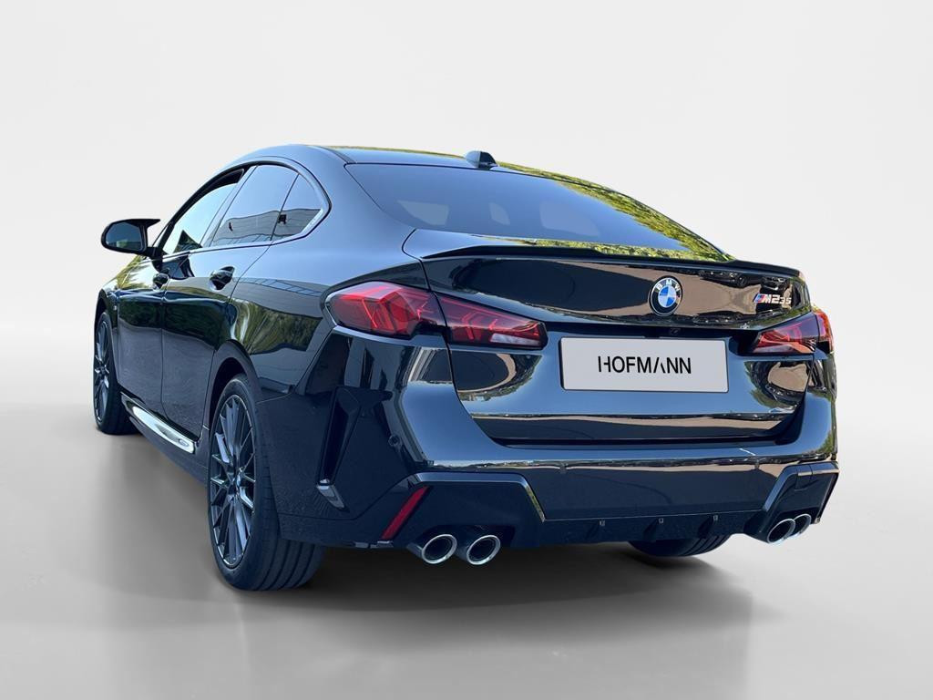 BMW M235
