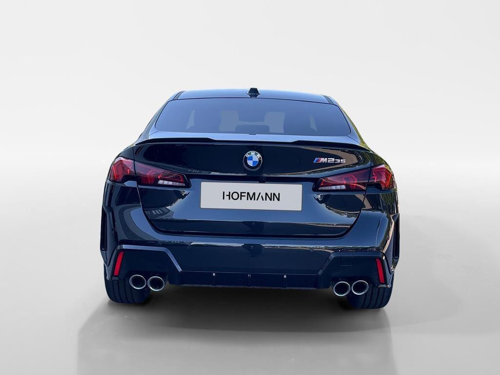 BMW M235