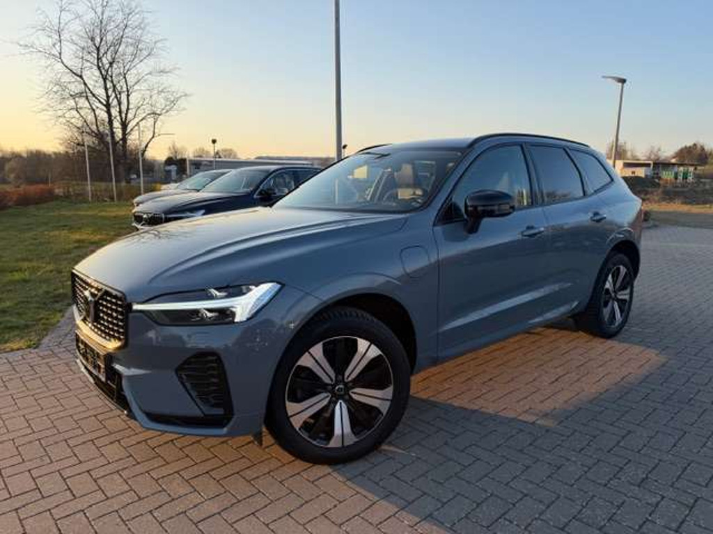 Volvo XC60 AWD T6 Recharge Plus Dark