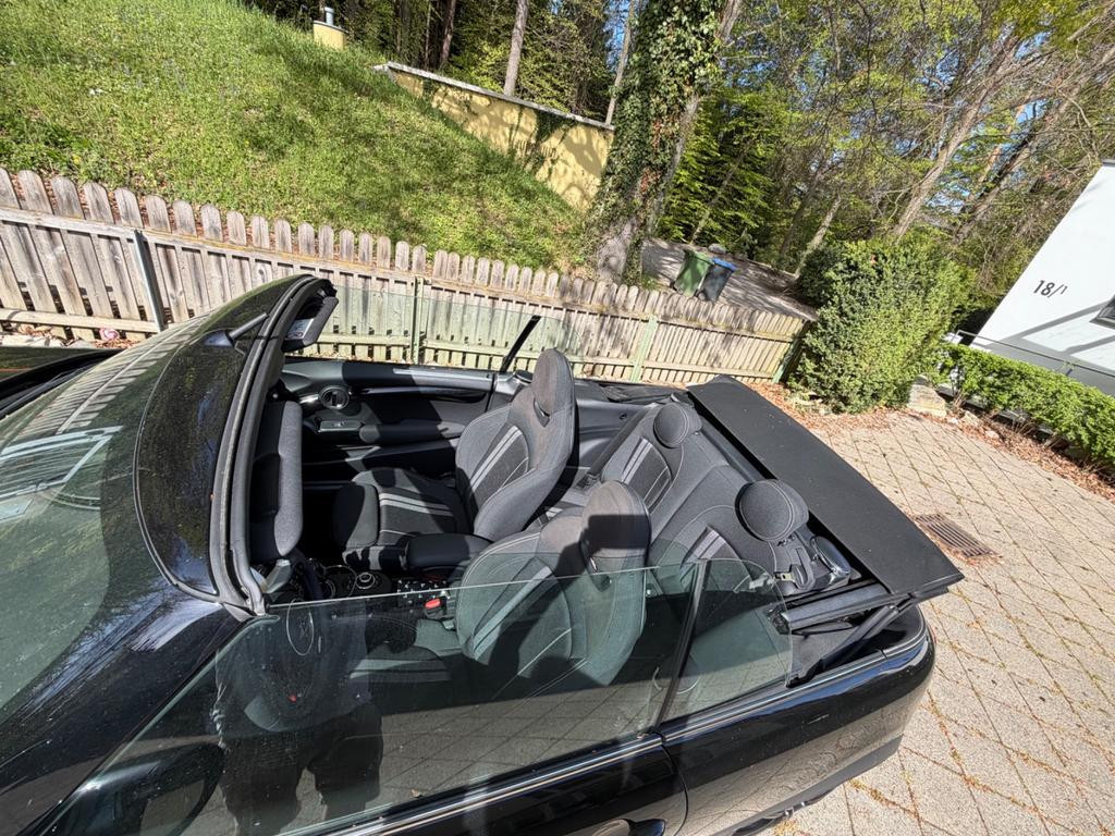 Mini John Cooper Works Cabrio