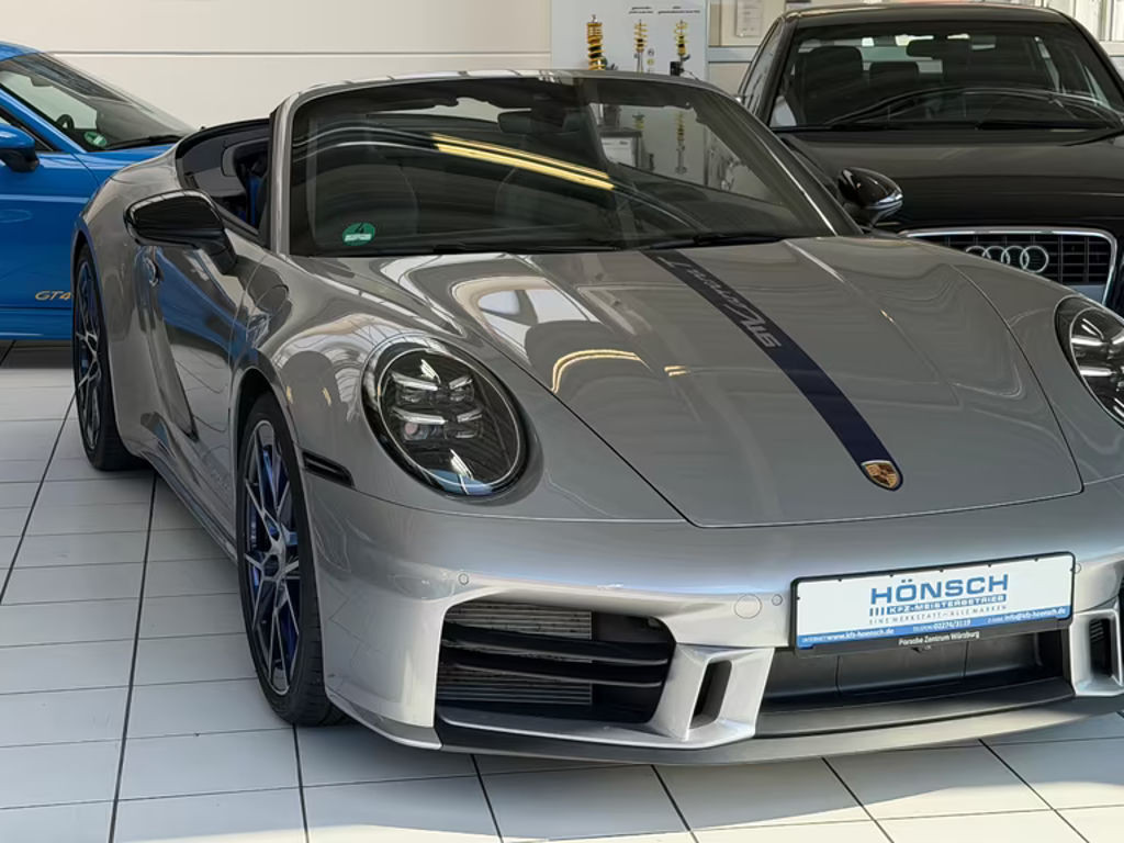 Porsche 911 Turbo 992 Carrera Cabriolet