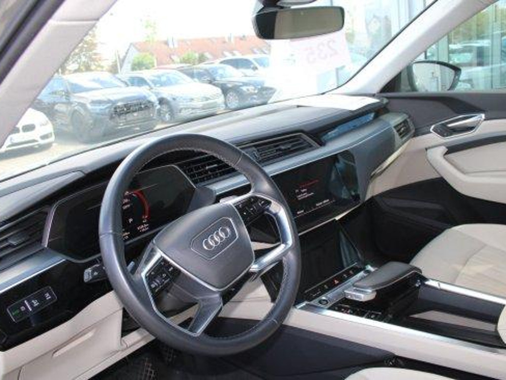 Audi Q8 e-tron