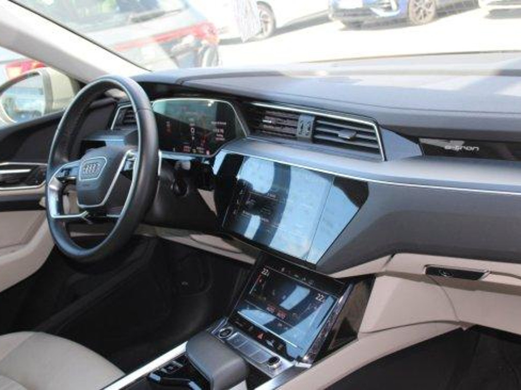 Audi Q8 e-tron