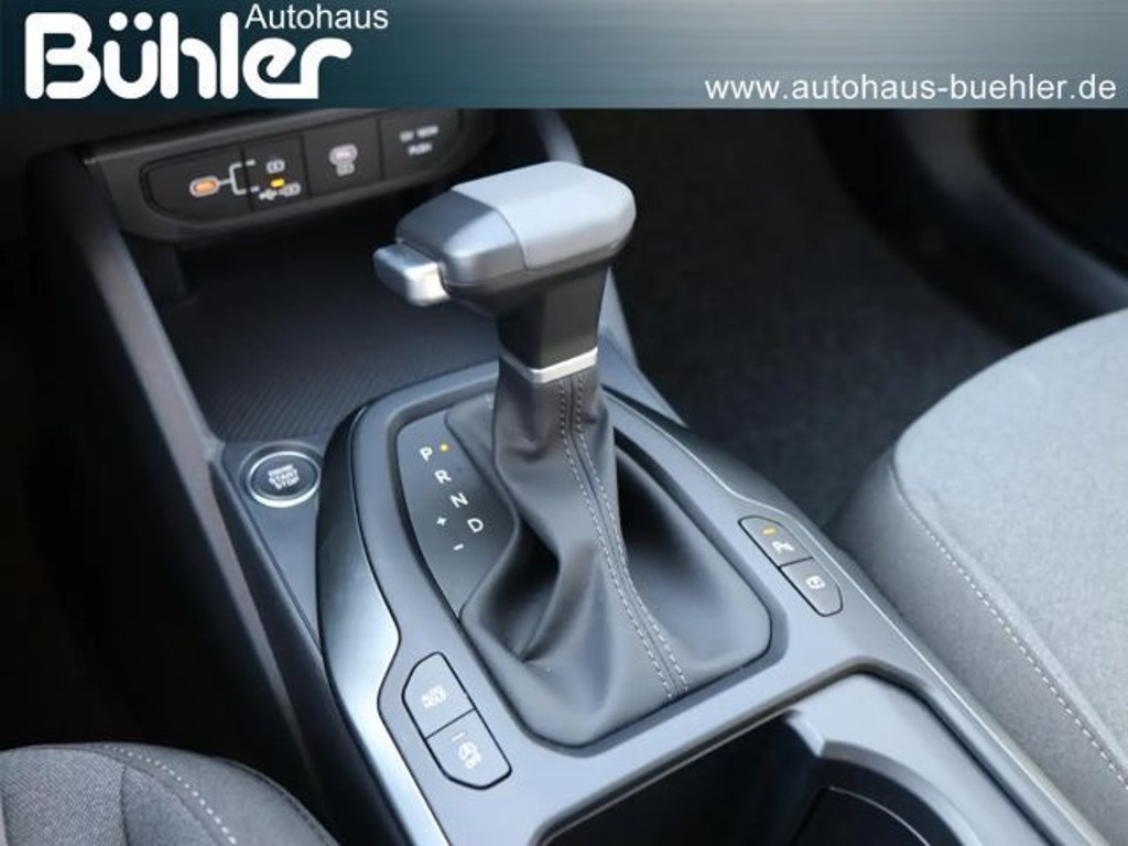 Kia K4