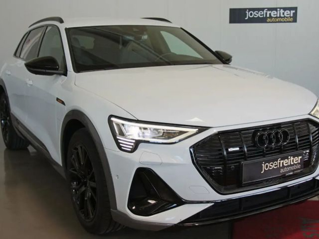 Audi e-tron Quattro S-Line 50