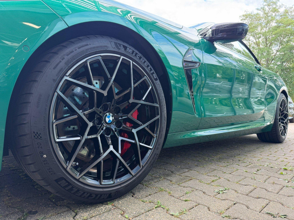 BMW M8