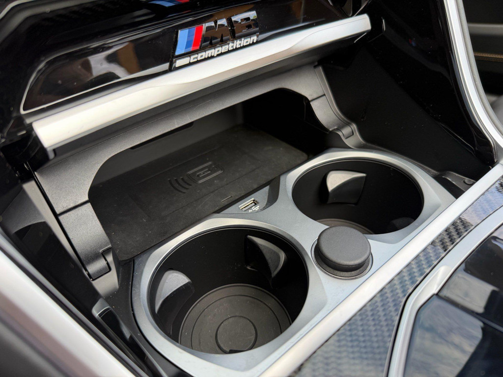 BMW M8