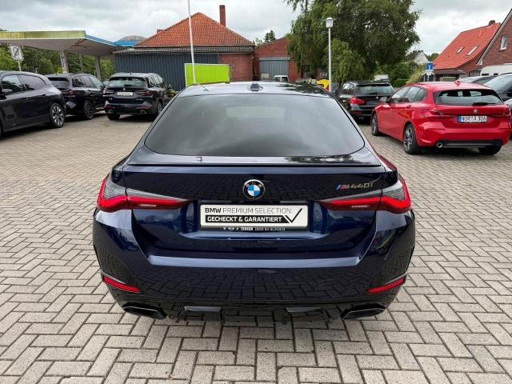 BMW M440