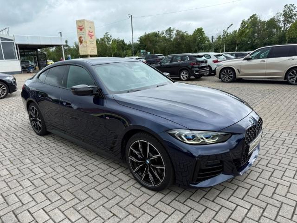 BMW M440