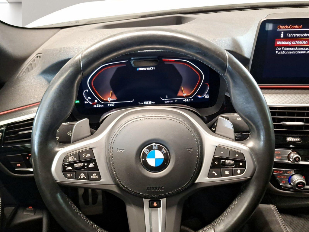 BMW M550