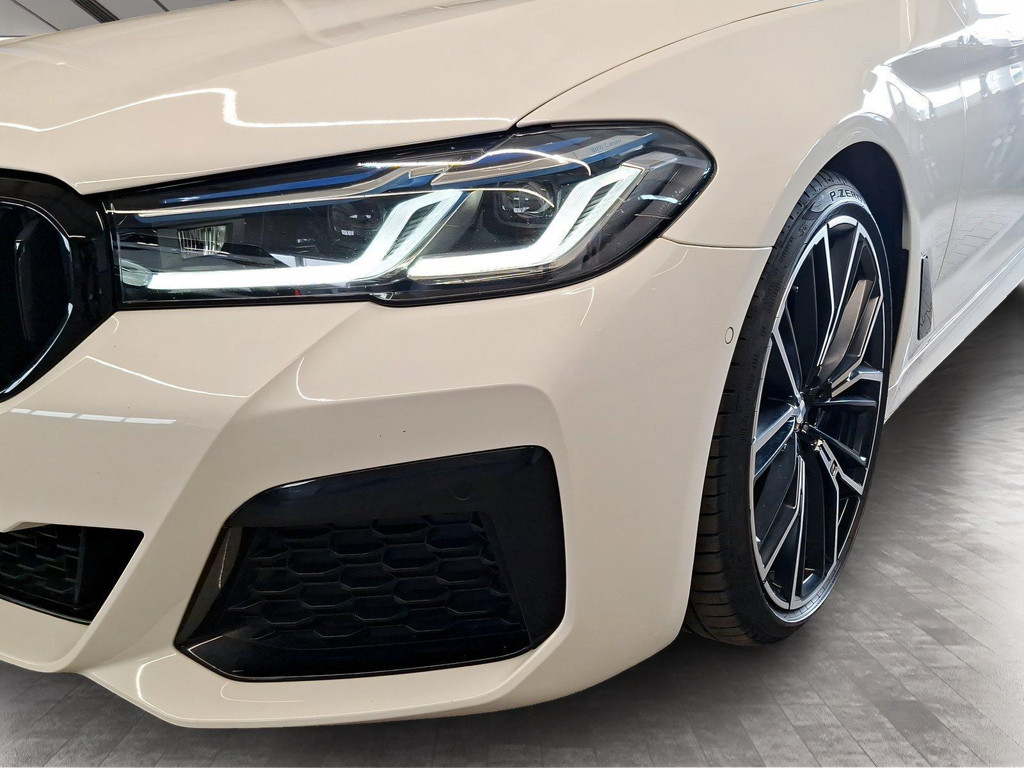 BMW M550