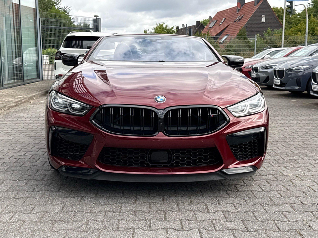 BMW M8
