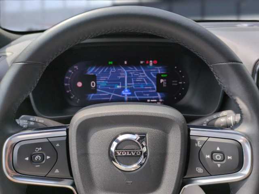 Volvo EX40