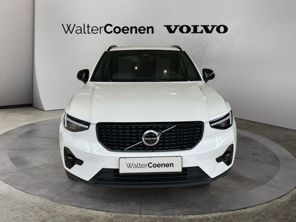 Volvo XC40 Plus Dark