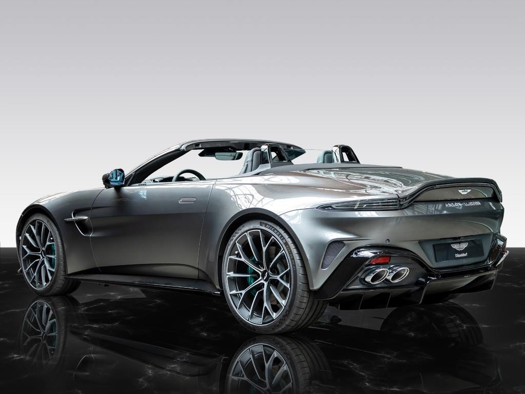 Aston Martin V8 Vantage
