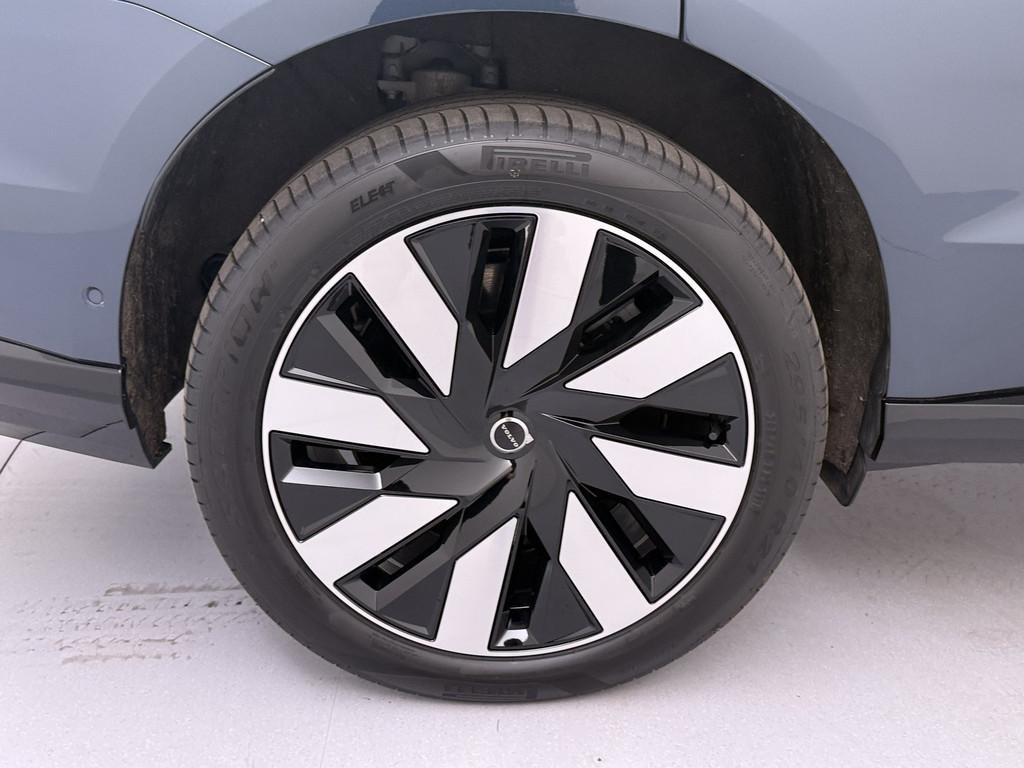 Volvo EX90