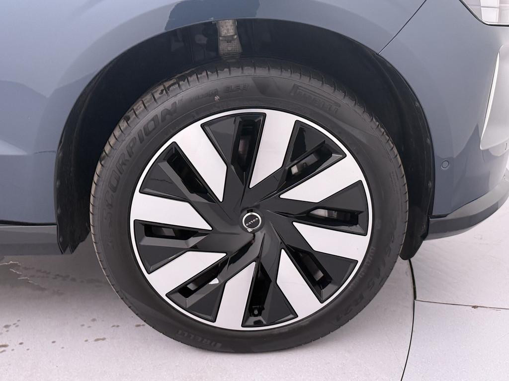 Volvo EX90