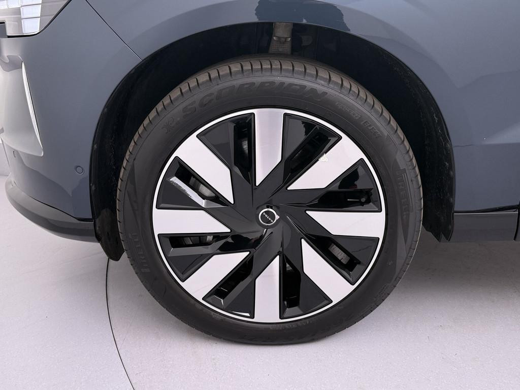 Volvo EX90