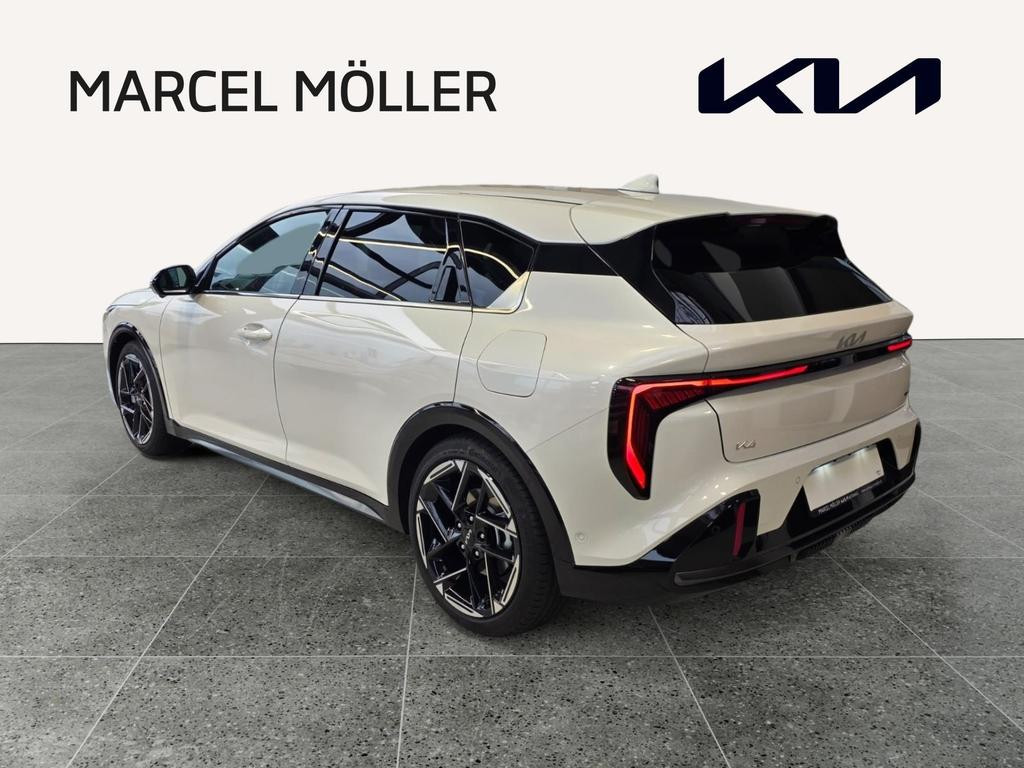 Kia K4