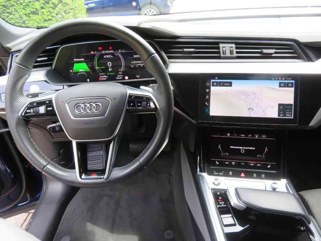 Audi e-tron