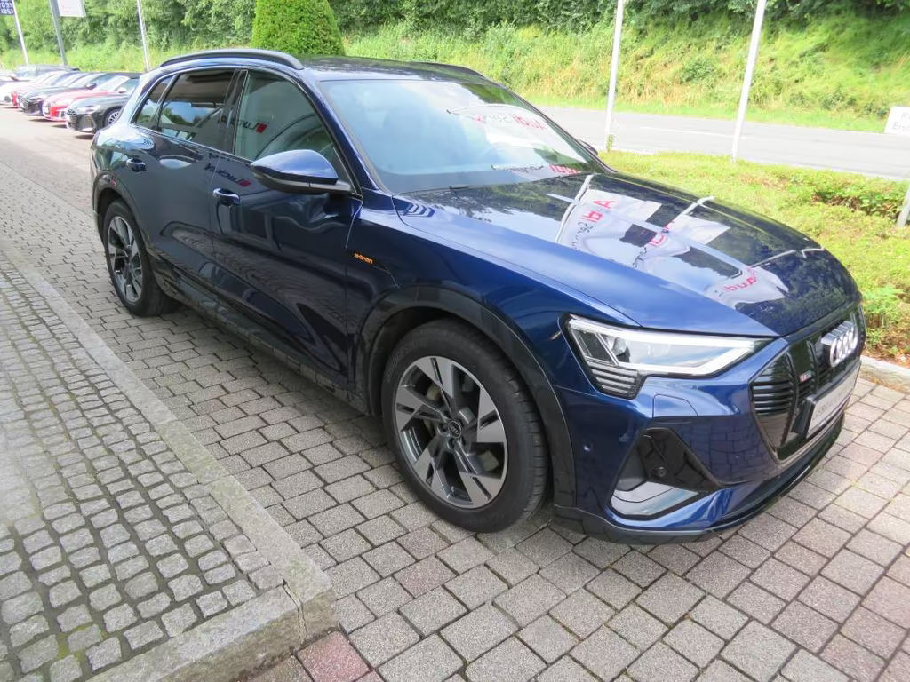 Audi e-tron