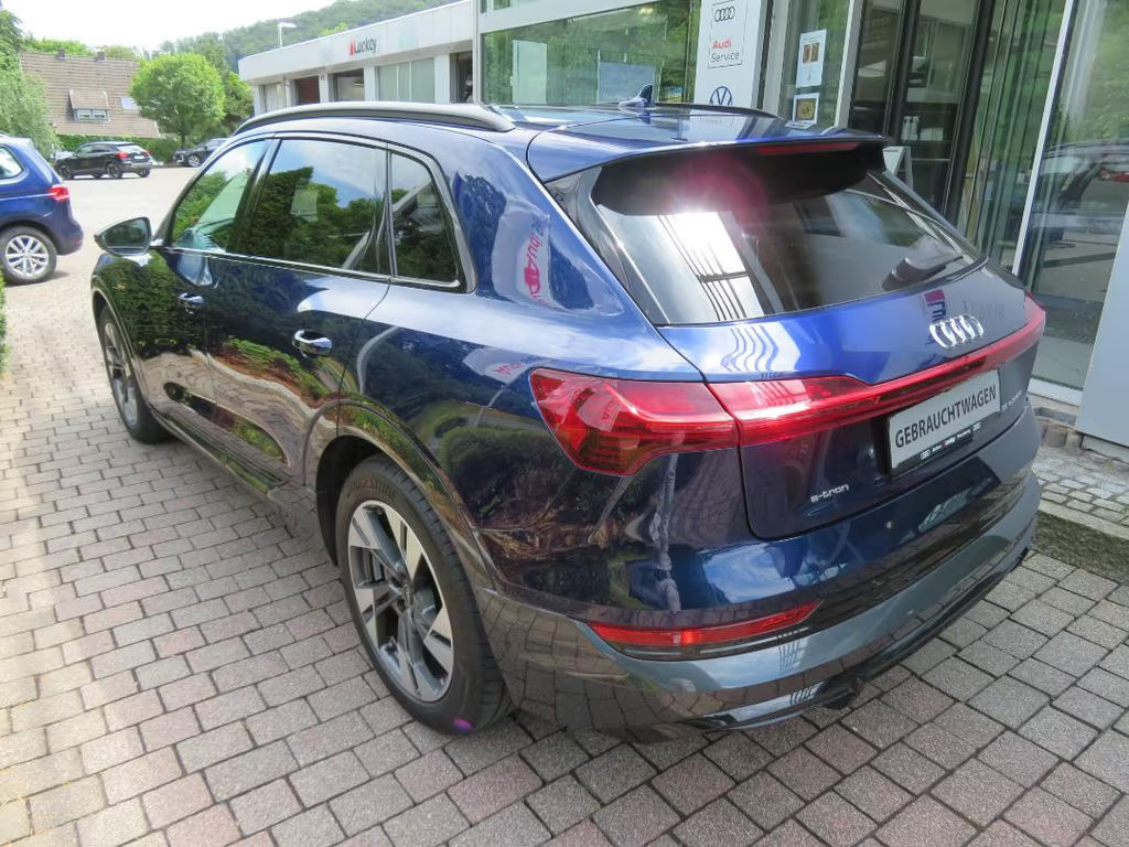 Audi e-tron