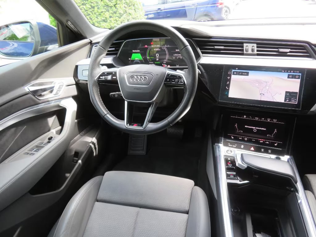 Audi e-tron