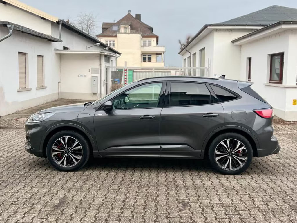 Ford Kuga ST Line Plug in Hybrid Hybrid X