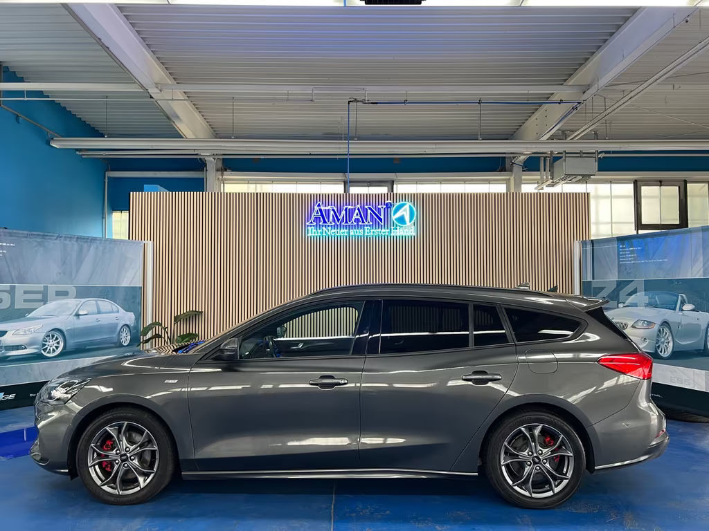 Ford Focus Wagon ST Line