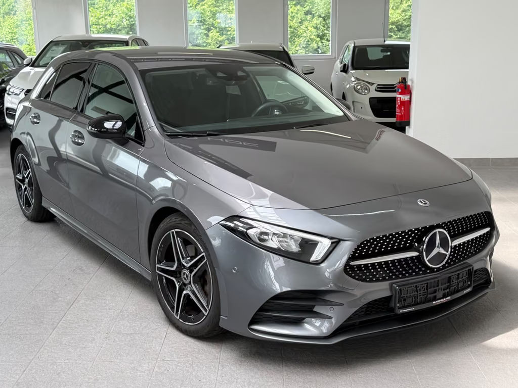 Mercedes-Benz A-Klasse A 200 AMG Line A 200 d