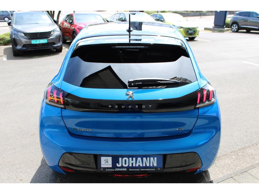 Peugeot e-208