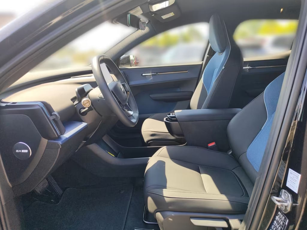 Volvo EX30