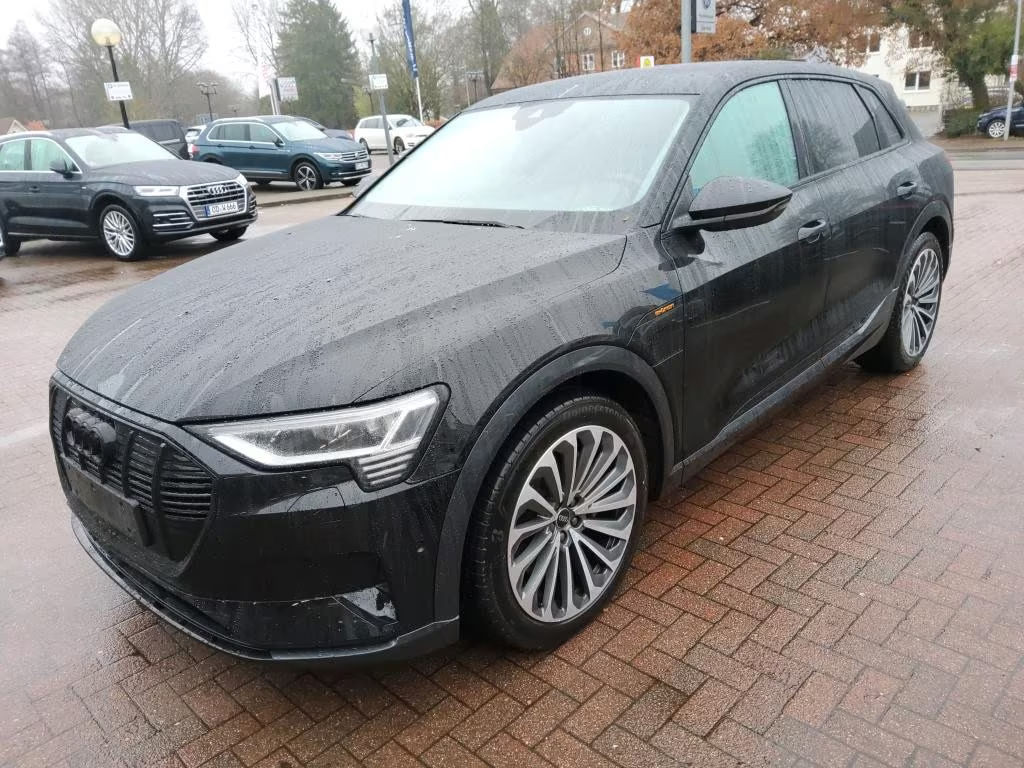 Audi e-tron Quattro S-Line 50
