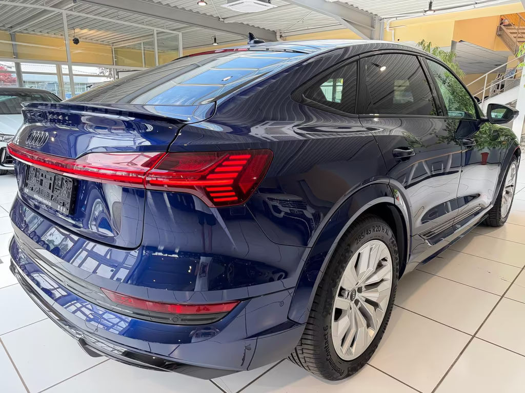 Audi e-tron