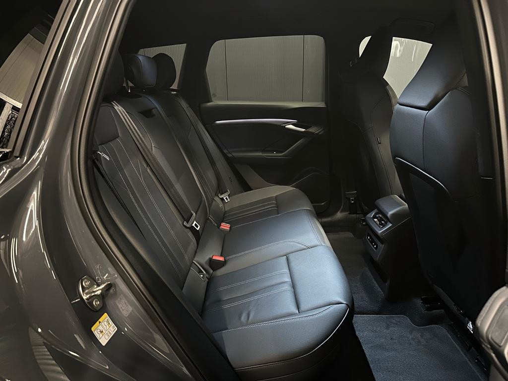 Audi SQ6 e-tron