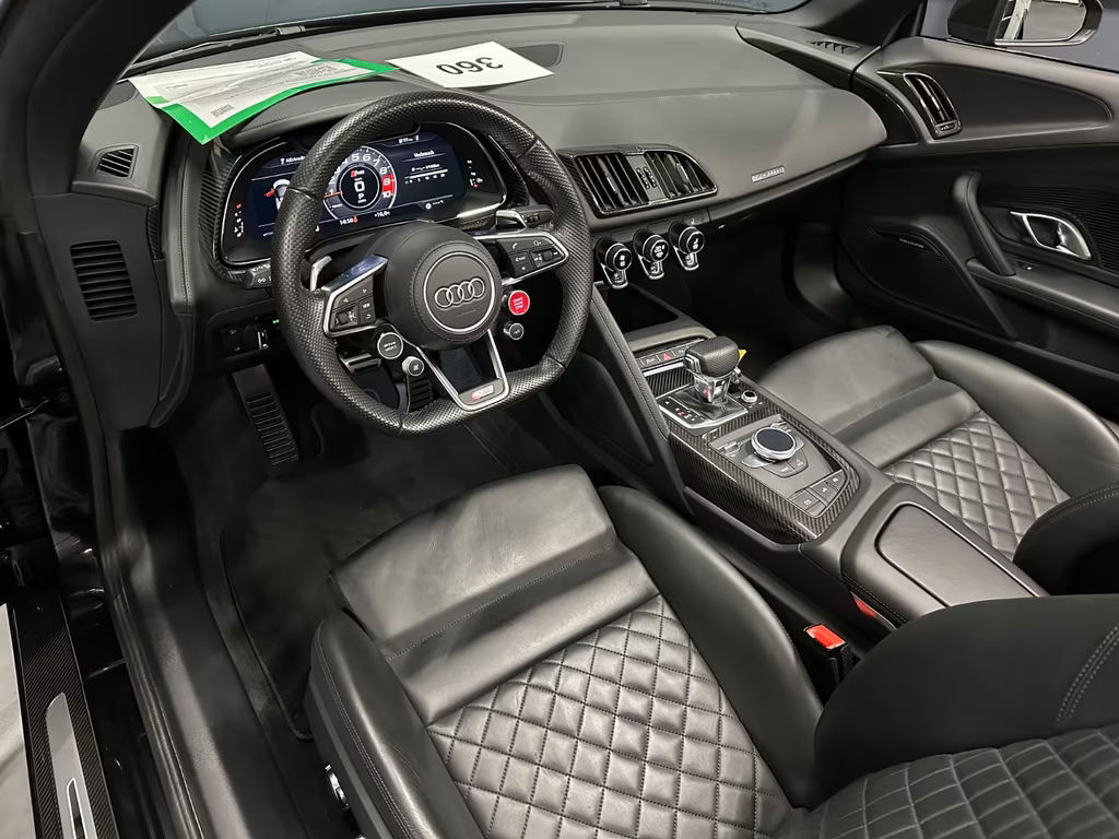 Audi R8