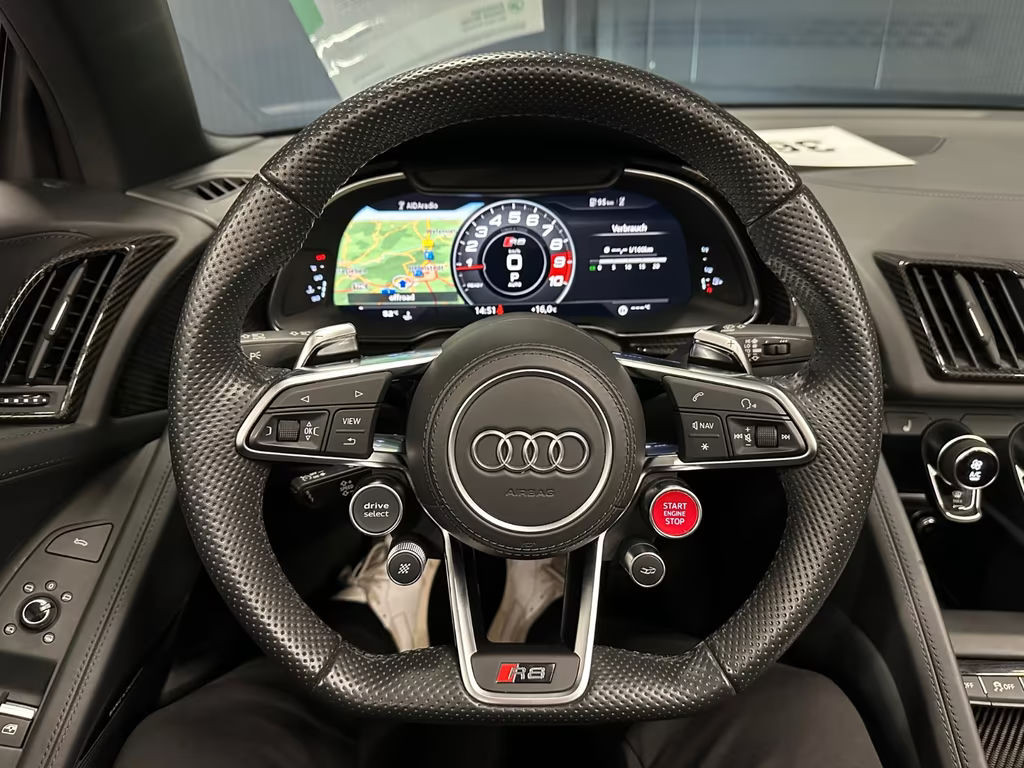 Audi R8