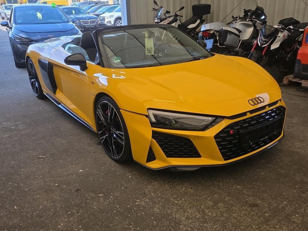 Audi R8