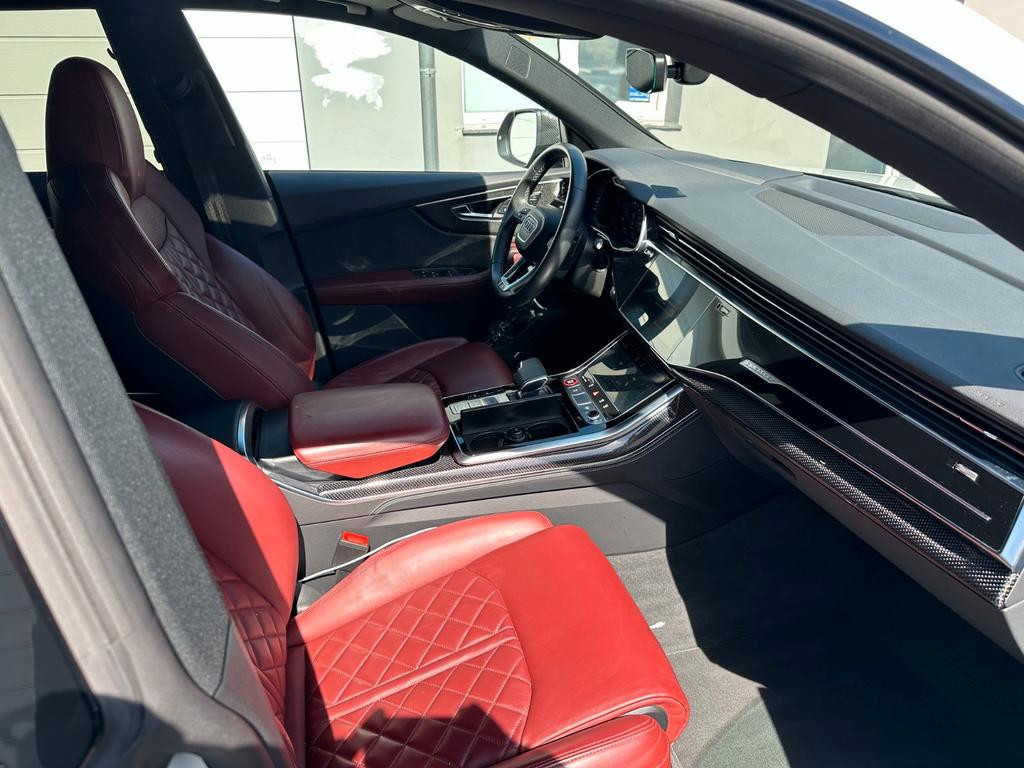 Audi SQ8