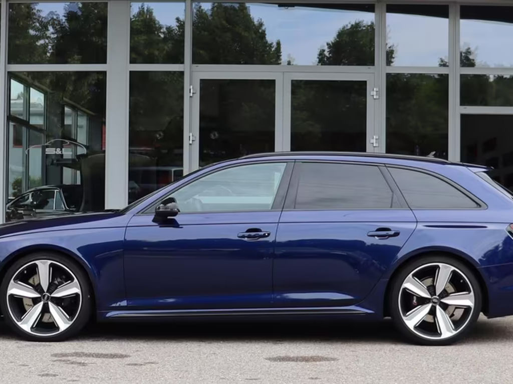 Audi RS4