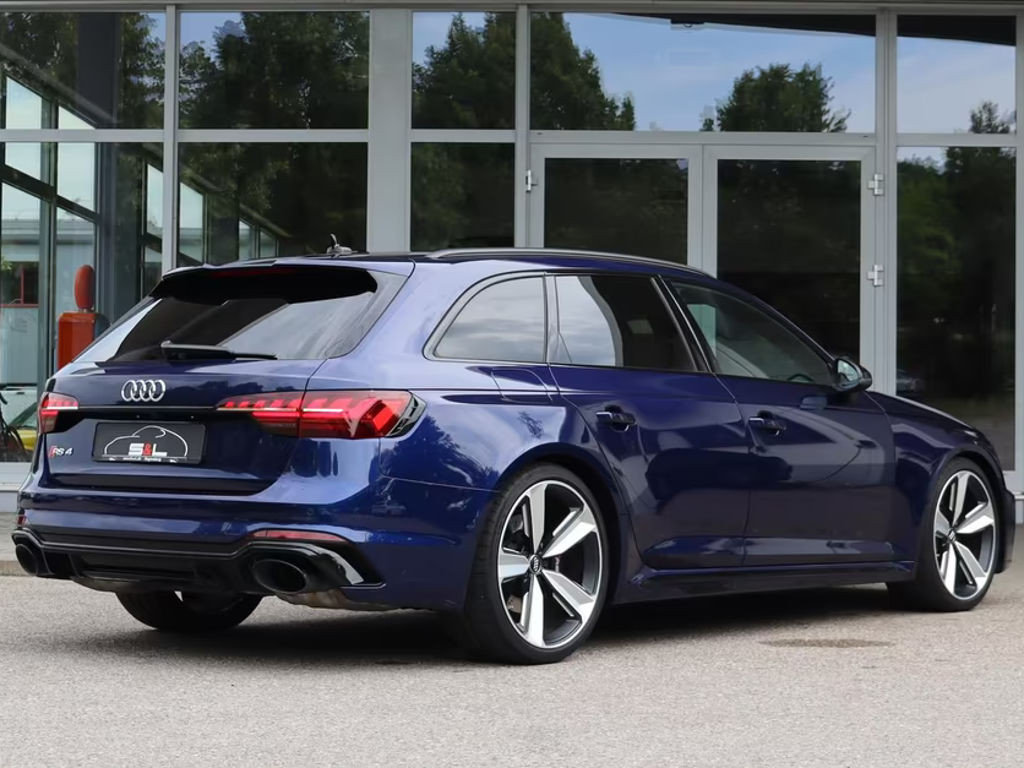 Audi RS4