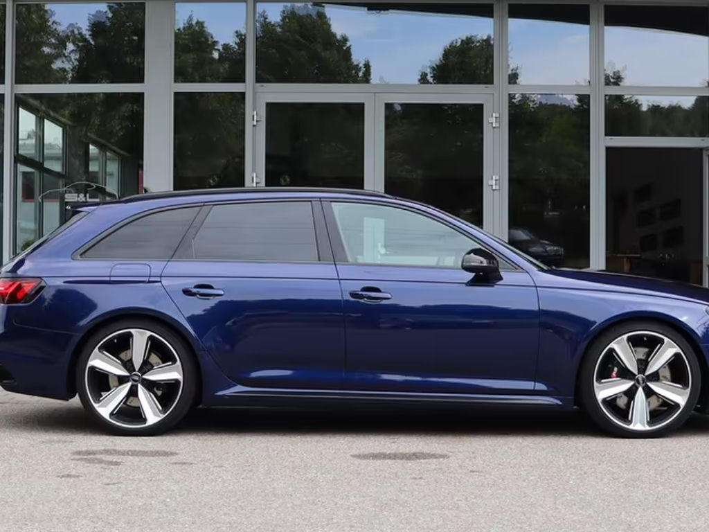 Audi RS4