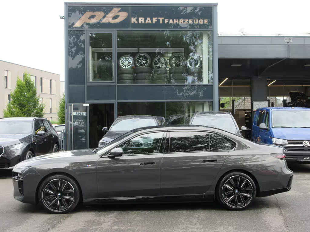 BMW i7 M-Sport xDrive Sedan xDrive60