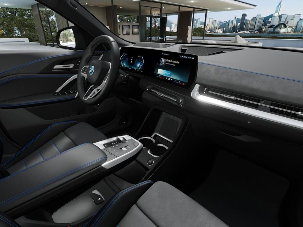 BMW iX2