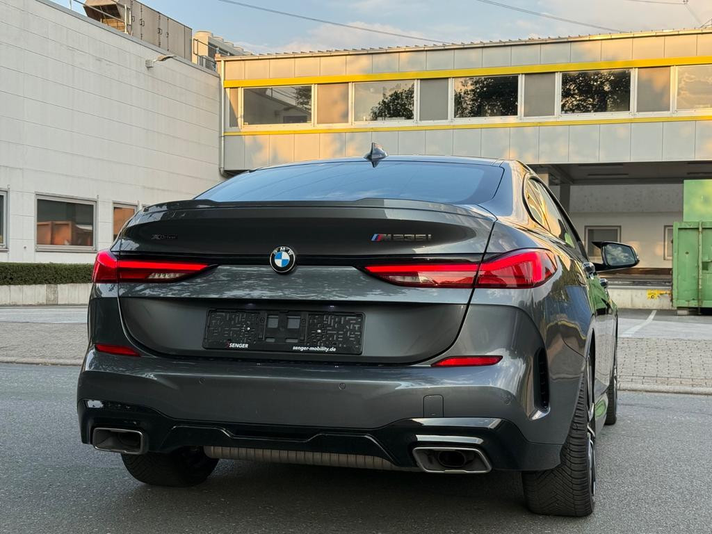 BMW M235