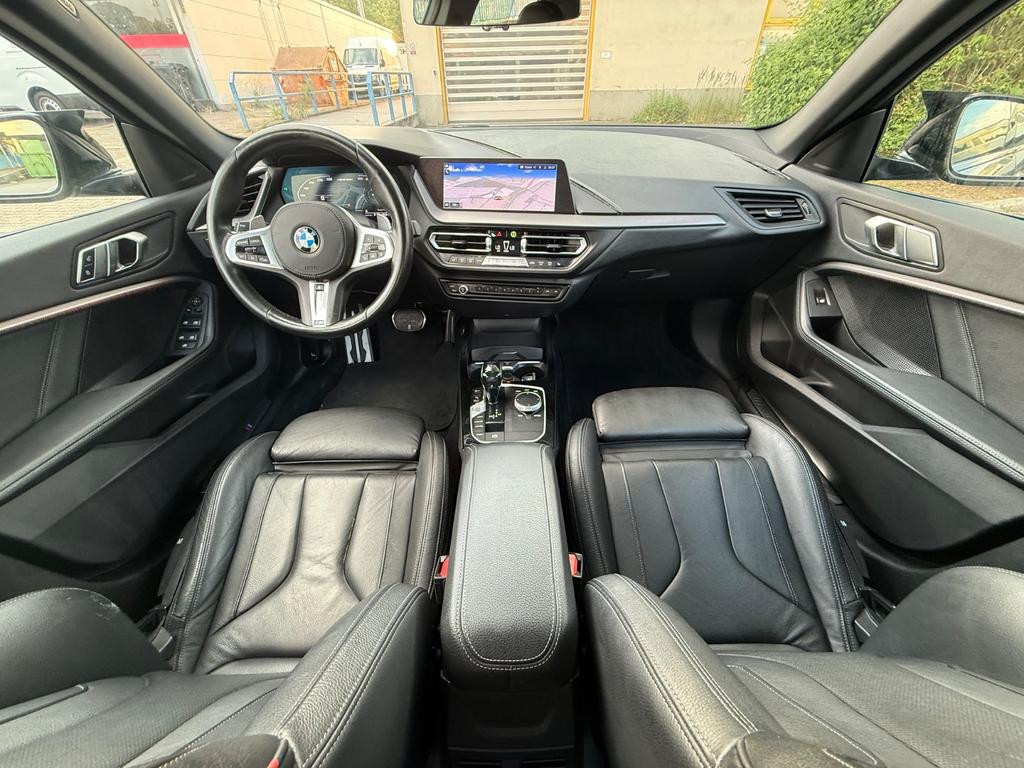 BMW M235